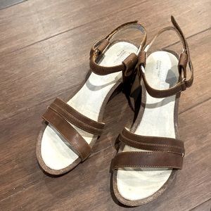 merrell leather wedge sandals NWOT